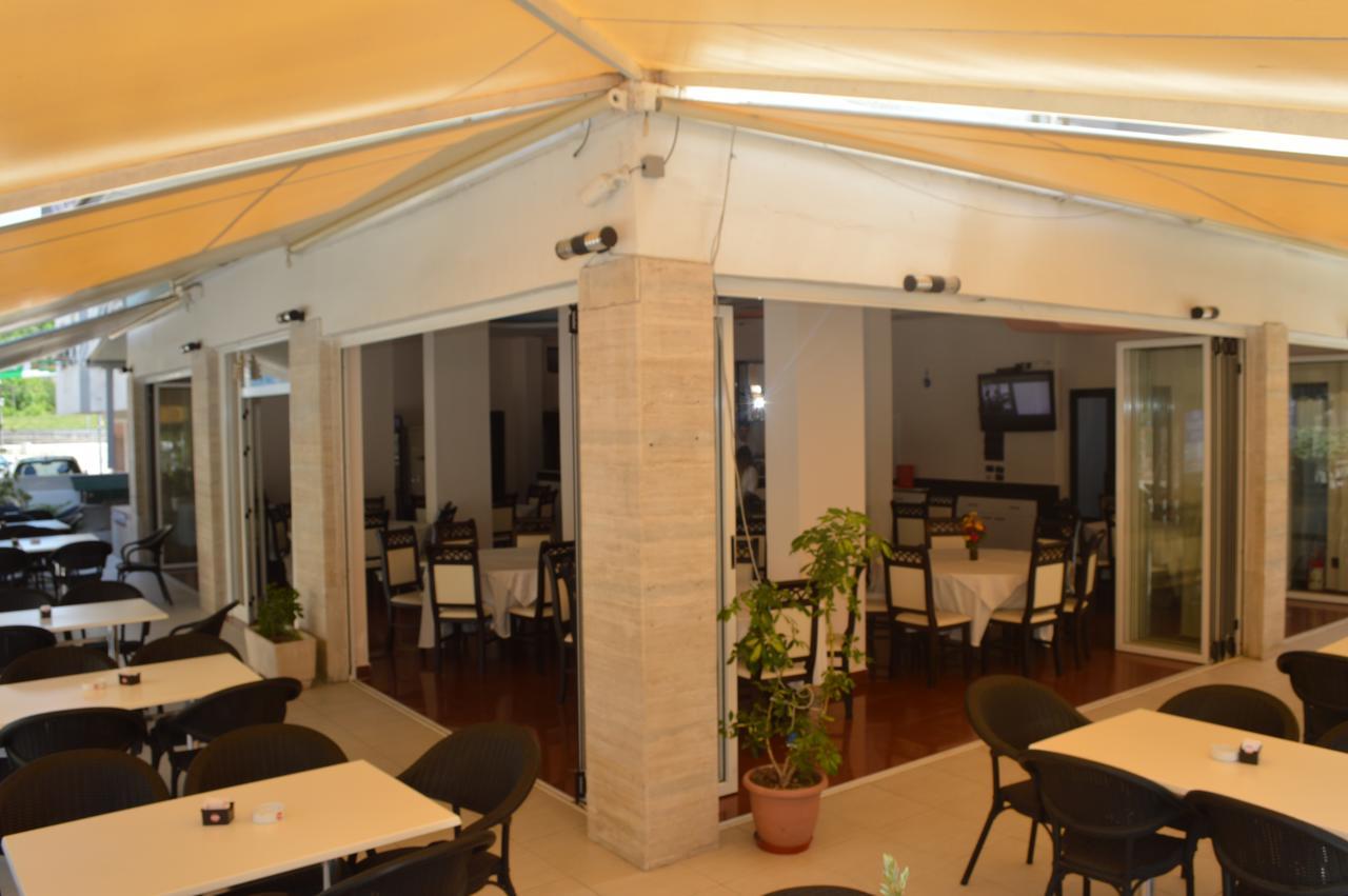 Hotel Riviera Δυρράχιο Εξωτερικό φωτογραφία