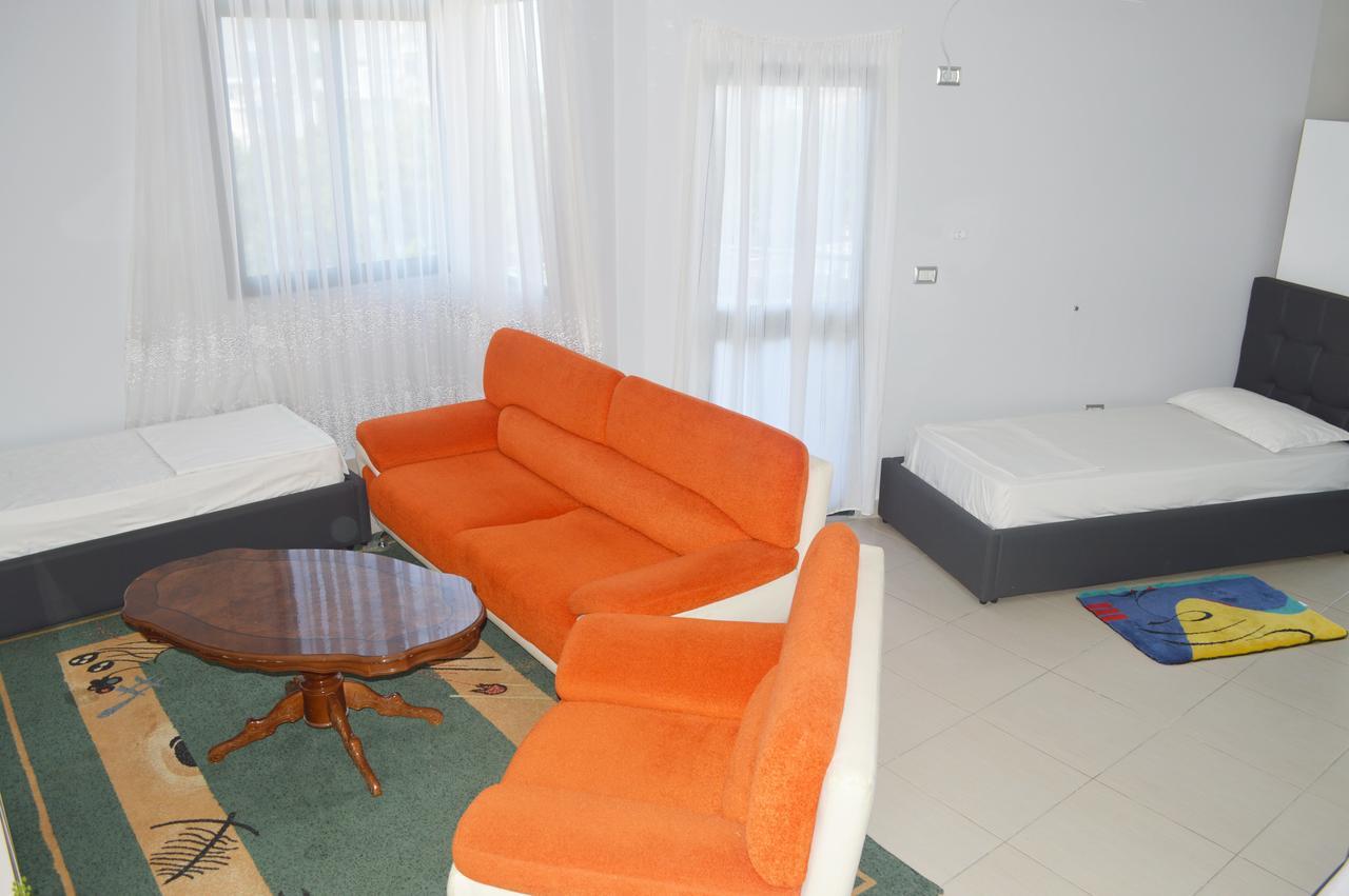 Hotel Riviera Δυρράχιο Εξωτερικό φωτογραφία