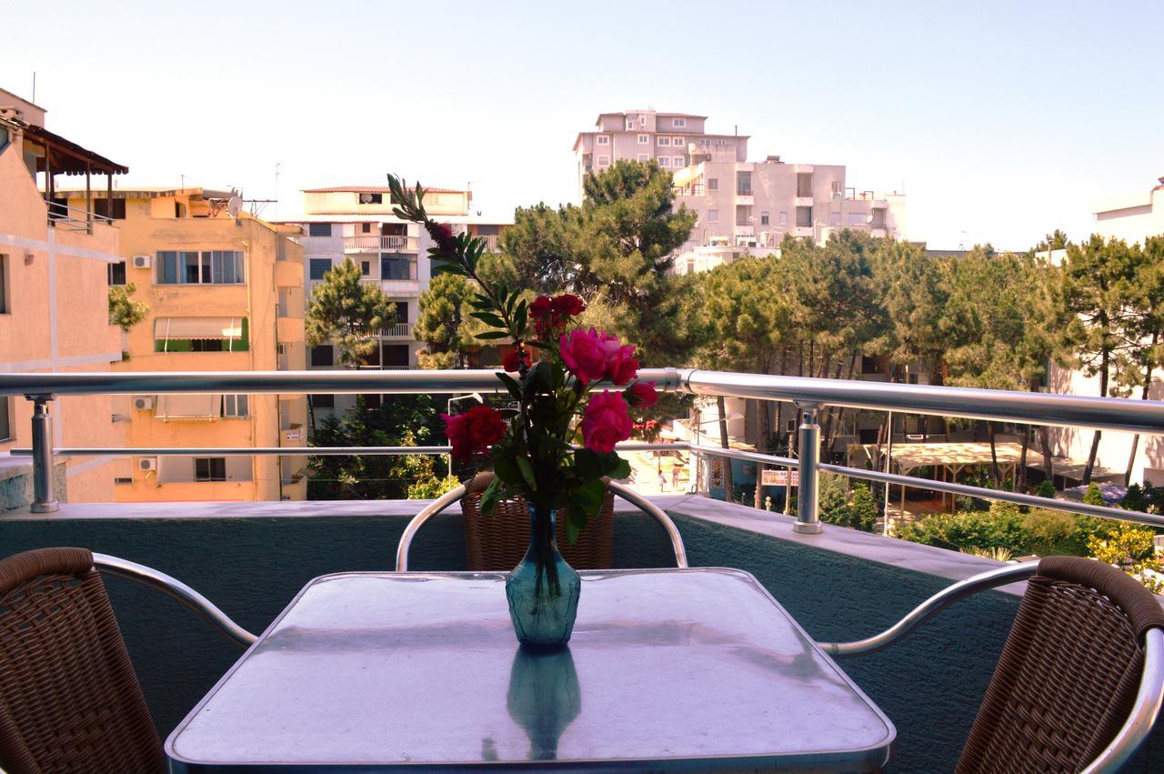 Hotel Riviera Δυρράχιο Εξωτερικό φωτογραφία