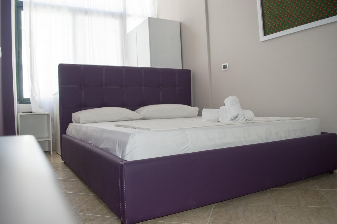 Hotel Riviera Δυρράχιο Εξωτερικό φωτογραφία