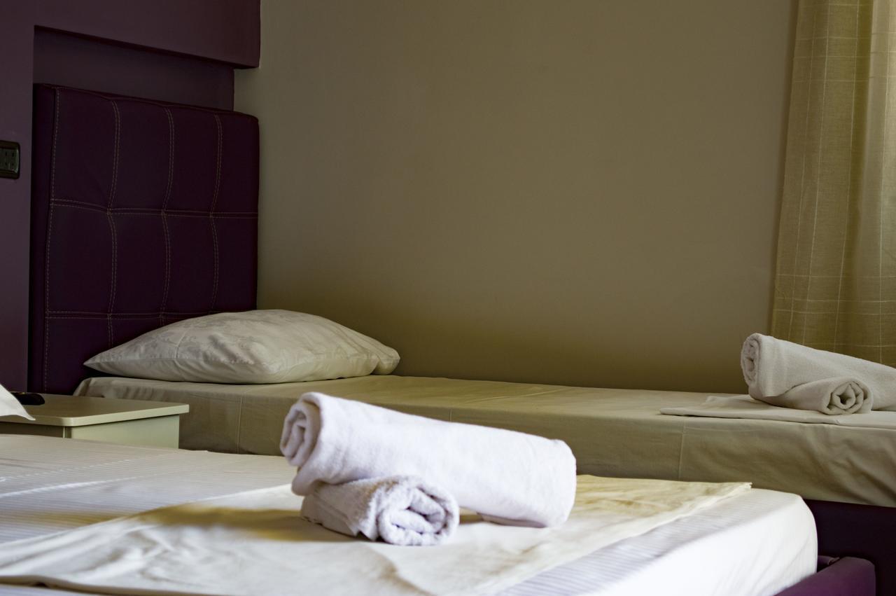 Hotel Riviera Δυρράχιο Εξωτερικό φωτογραφία