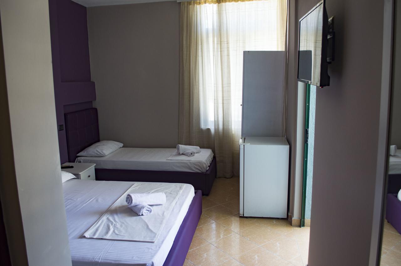 Hotel Riviera Δυρράχιο Εξωτερικό φωτογραφία