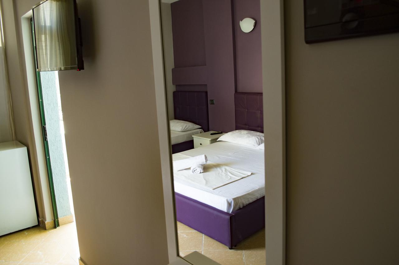 Hotel Riviera Δυρράχιο Εξωτερικό φωτογραφία