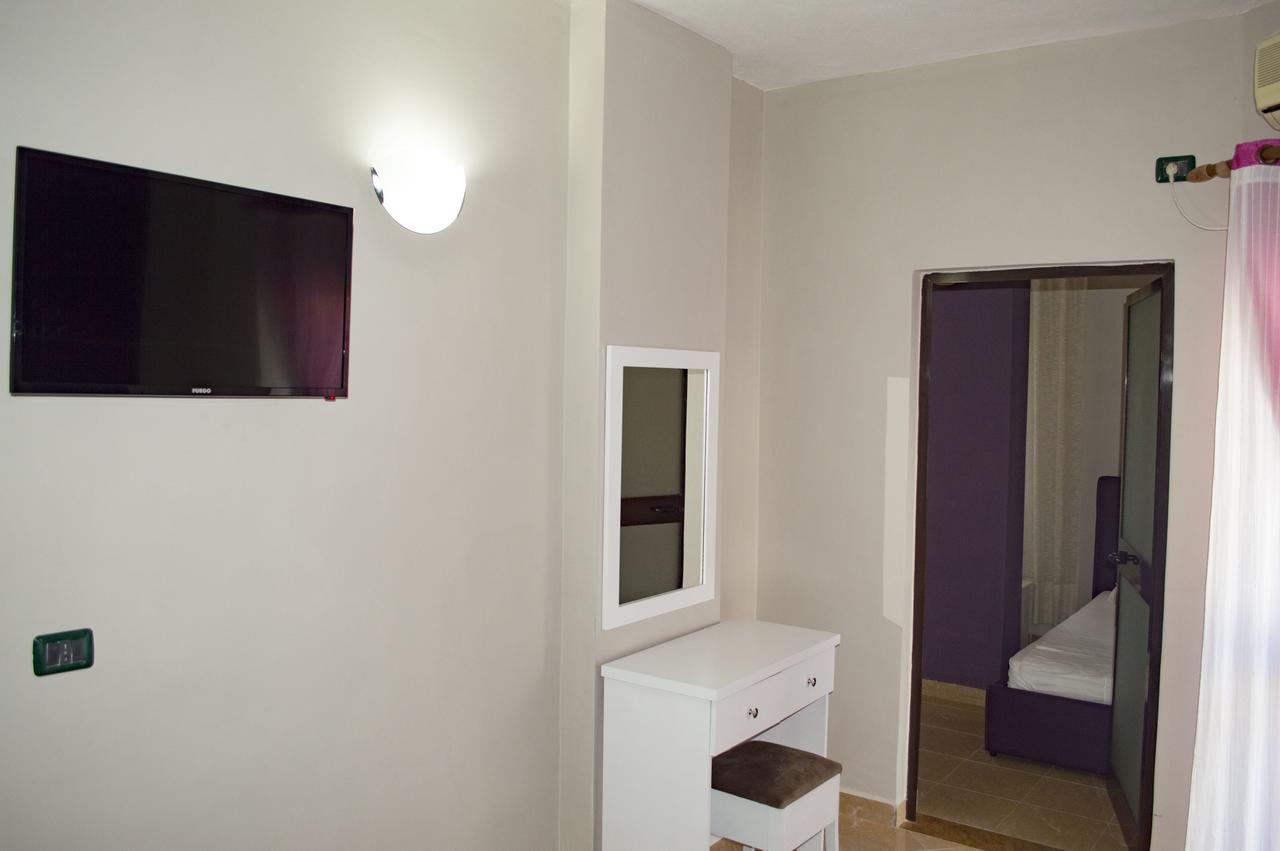 Hotel Riviera Δυρράχιο Εξωτερικό φωτογραφία