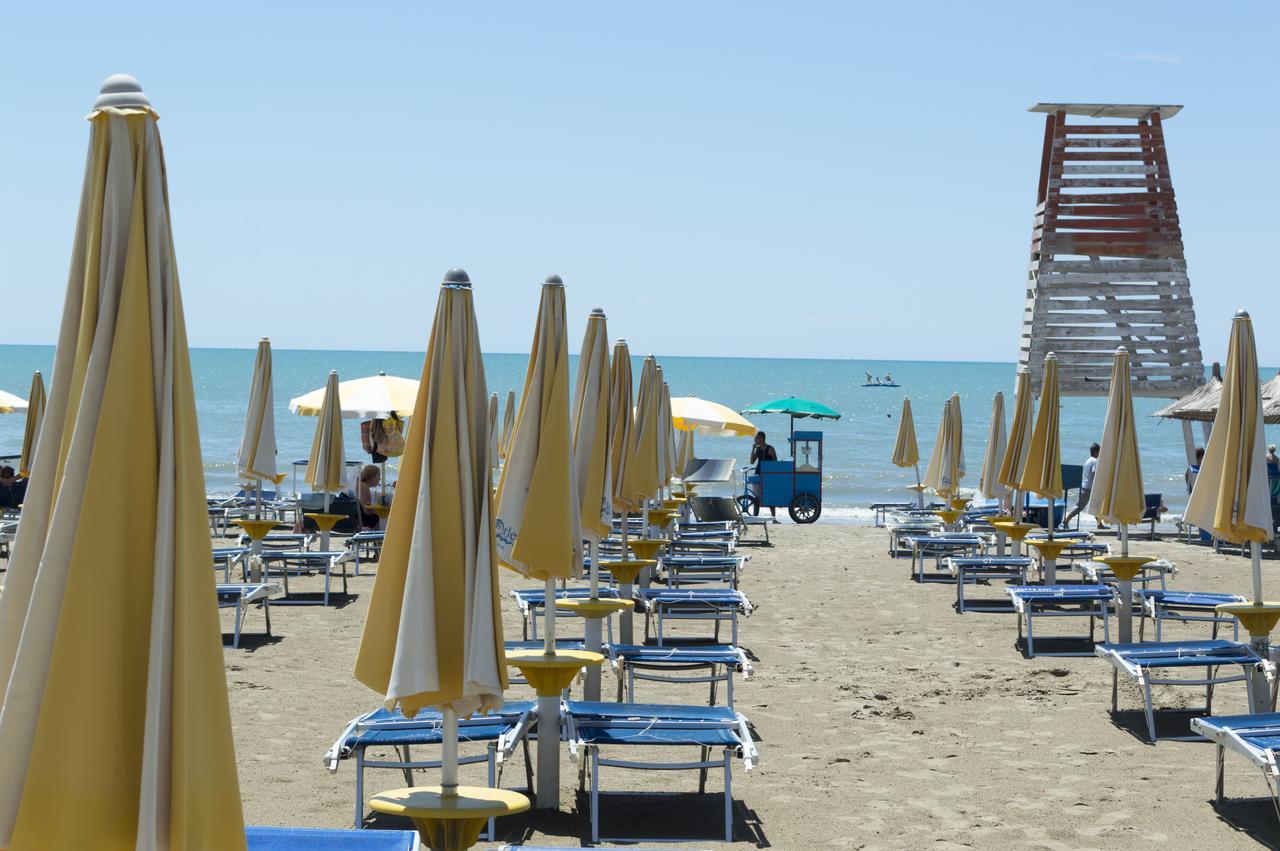 Hotel Riviera Δυρράχιο Εξωτερικό φωτογραφία